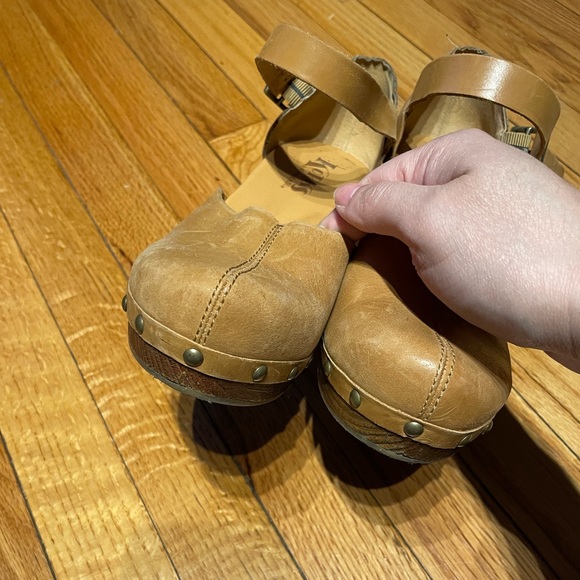 Evah Leather Ankle strap Chunky Block Boho Grommet Sandal Heels pumps retro stud - Picture 3 of 9